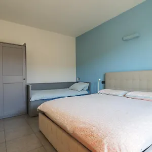 Center - Modern Flat With Free Parking And Wifi - A Apartamento